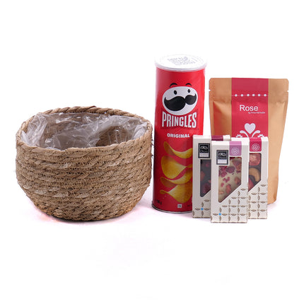 03000286_rattan-ajandekdoboz-csokoladeval