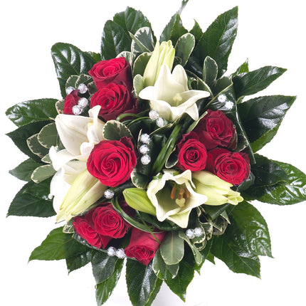 03000583_elit-voros-rozsak-es-feher-liliomok