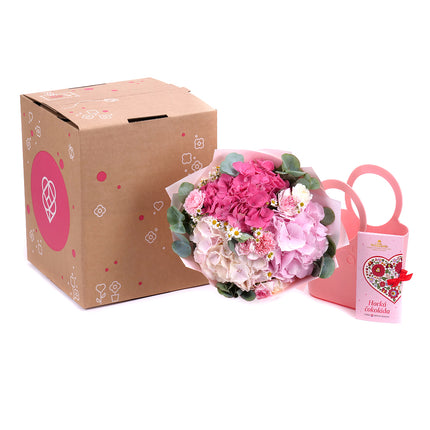 03001052_viragzsak-edes-szines-hortenzia-szegfu-es-csokolade