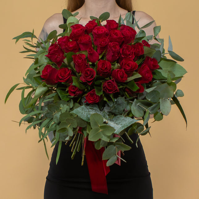 03001376_gyongyvoros-rozsa-es-eukaliptusz-keverek