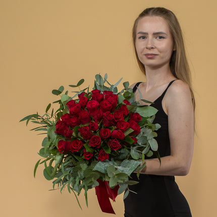 03001376_gyongyvoros-rozsa-es-eukaliptusz-keverek