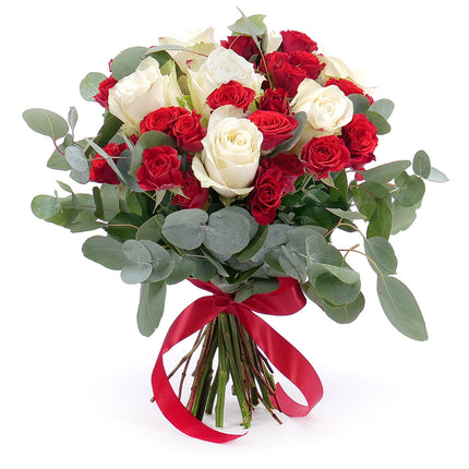 03001525_edes-voros-es-feher-rozsak-eukaliptusz