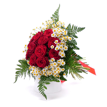 03001547_edes-voros-rozsak-szazszorszepekkel
