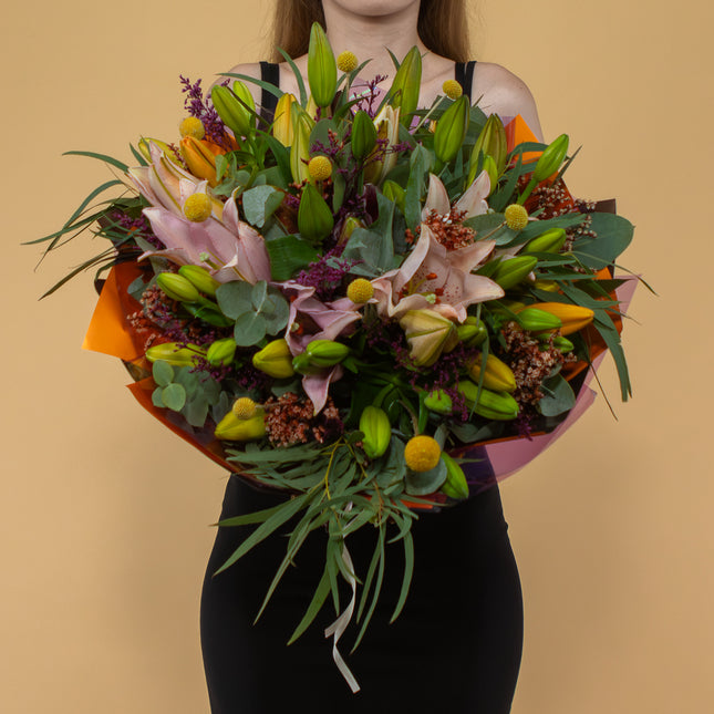 03001577_edes-szinu-liliomok-citromfu-es-craspedia