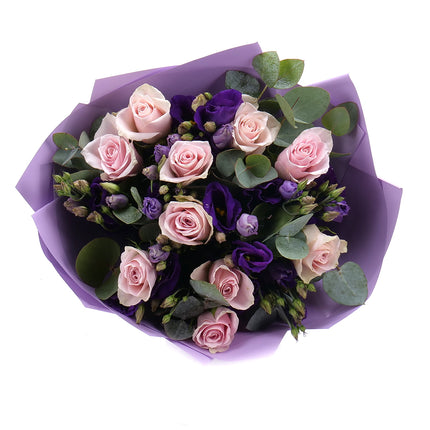 03001825_edes-rozsaszin-rozsak-lila-lisianthus