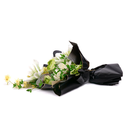 03001891_irigo-gyaszcsokor-zold-magnoliaval-rozsakkal-es-klematiszszal