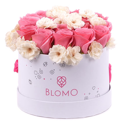 03002059_irigo-feher-blomo-doboz-m-18-parfum-illatos-rozsak-es-cseresznye-viragok