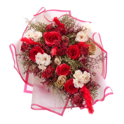 03002074_irigo-szaritott-csokor-piros-parfum-illatos-rozsak