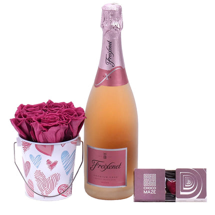 03100438_ajandekkeszlet-orok-femvodorben-freixenet-es-csokolade